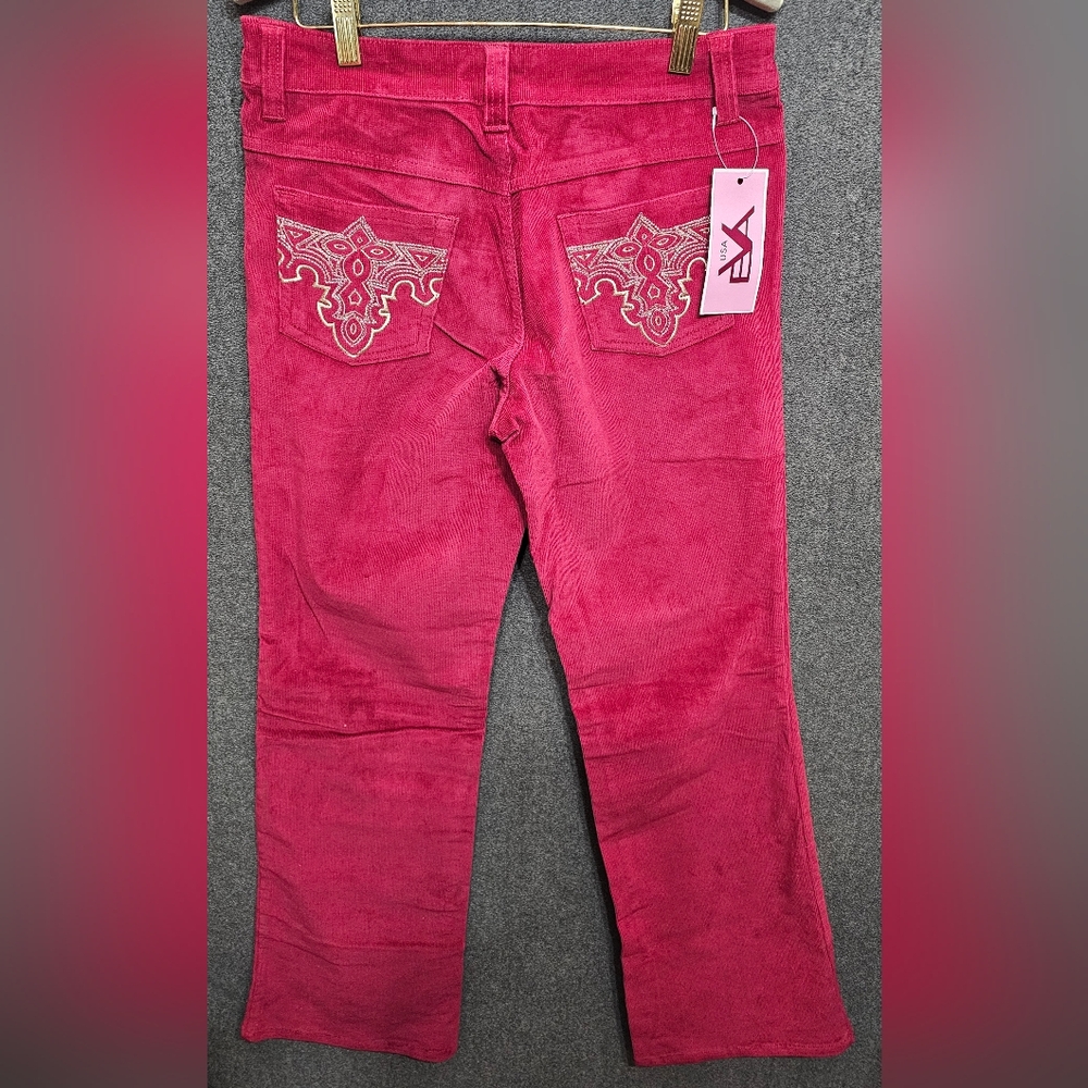Beautiful corduroy Jeans In Burgundy Color - Picture 5 of 6